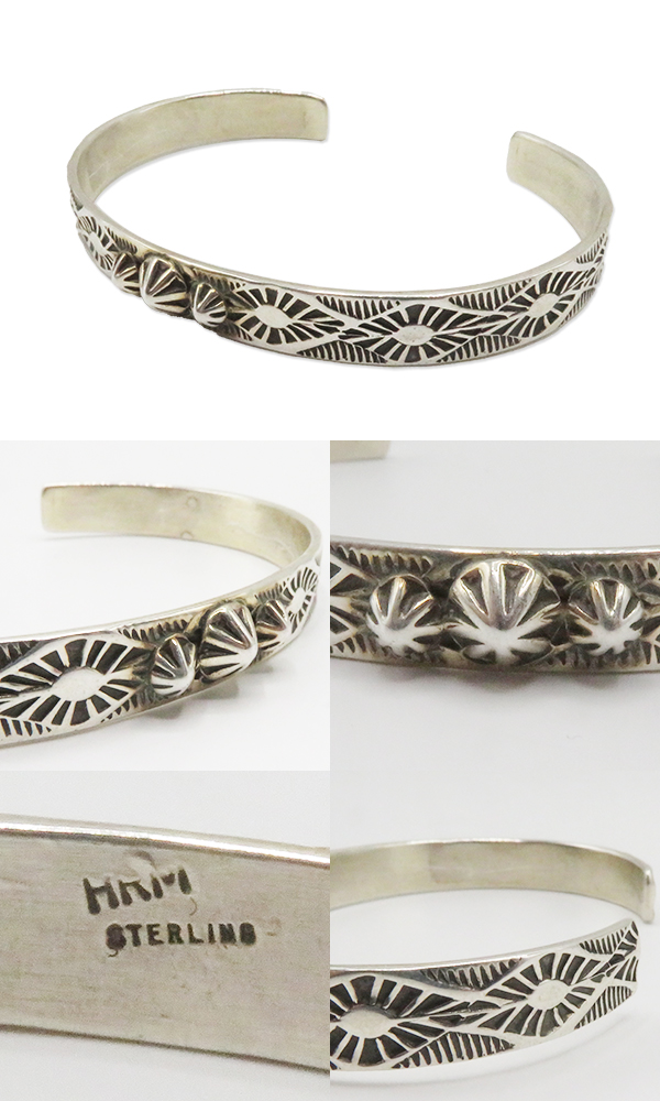 NAVAJO ナバホ 作者 JR コンチョ装飾 スタンプワーク シルバーバングル INDIAN JEWELRY ナバホ族|スタンプワーク|アポロコンチョ|シルバー